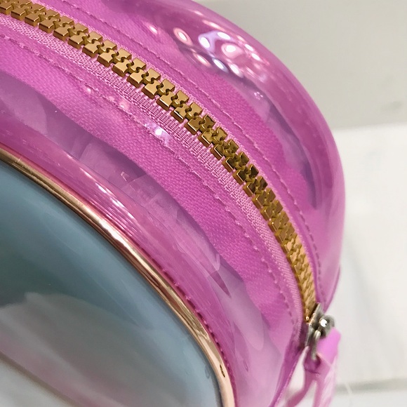 🆕PINK SUPER CUTE COSMETIC BAG/MERMAID COLORS ZIPPER CLOSURE/PINK ON FRONT/NWT!! - Picture 6 of 14